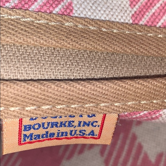 Beautiful Pink and white Dooney & Bourke handbag - Picture 8 of 8
